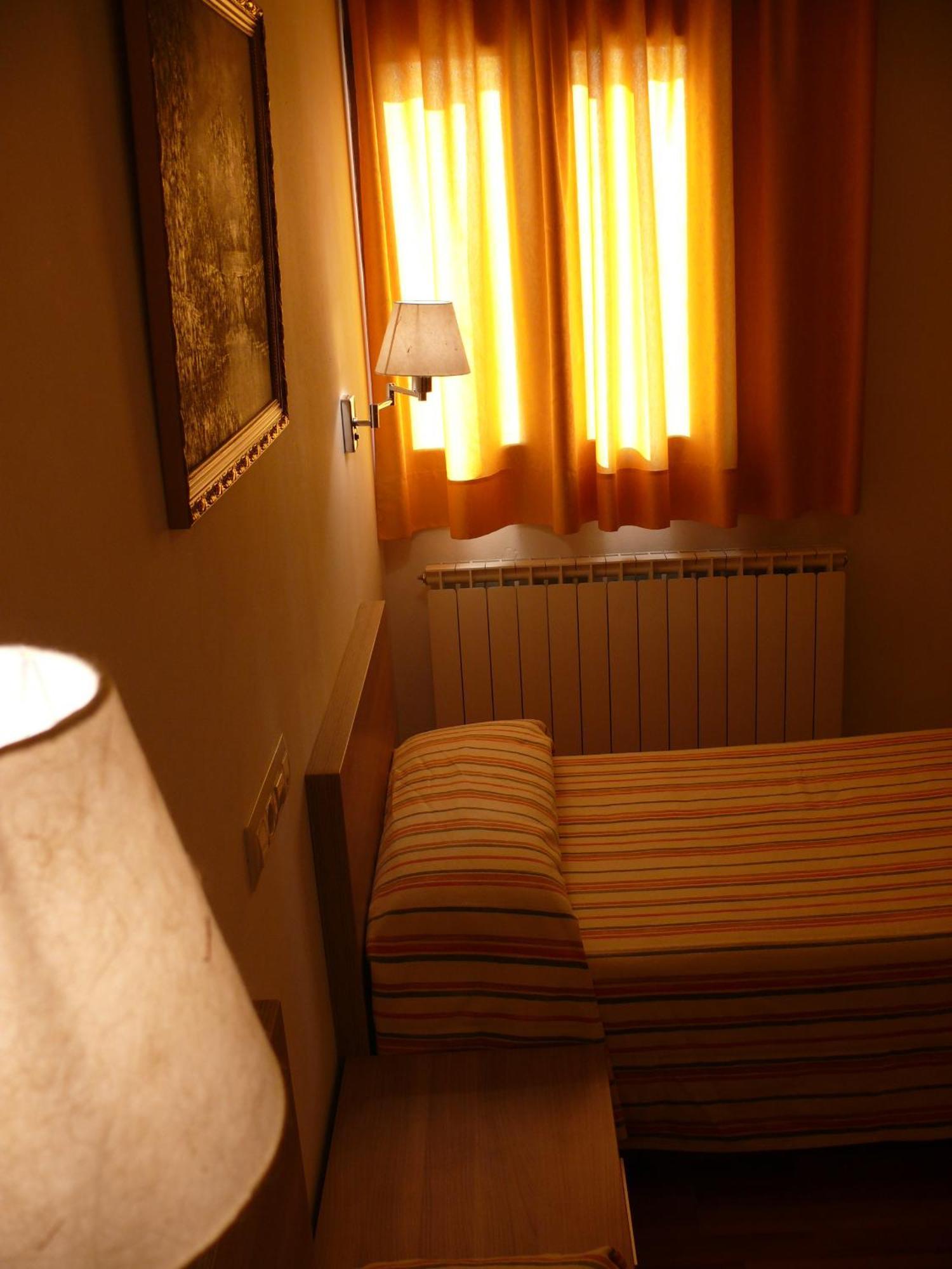 Hostal Muntanya Artesa de Segre 外观 照片