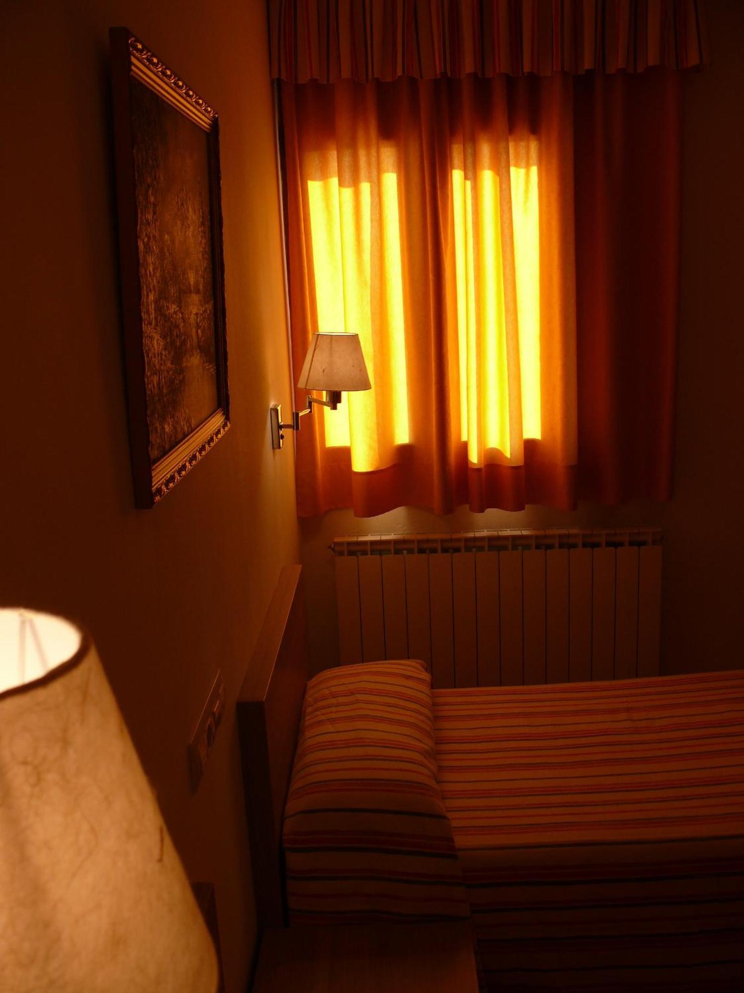 Hostal Muntanya Artesa de Segre 外观 照片